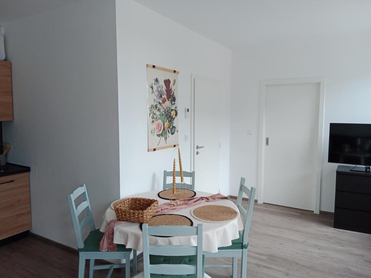 J&Z Apartman أولوموك المظهر الخارجي الصورة